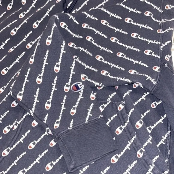 CHAMPION Reverse Weave Spellout Hoodie Size Medium - Picture 4 of 12